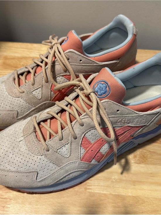 Asics Other - ASICS Gel-Lyte V Japan Spring Flowers Sneakers - Coral & Beige